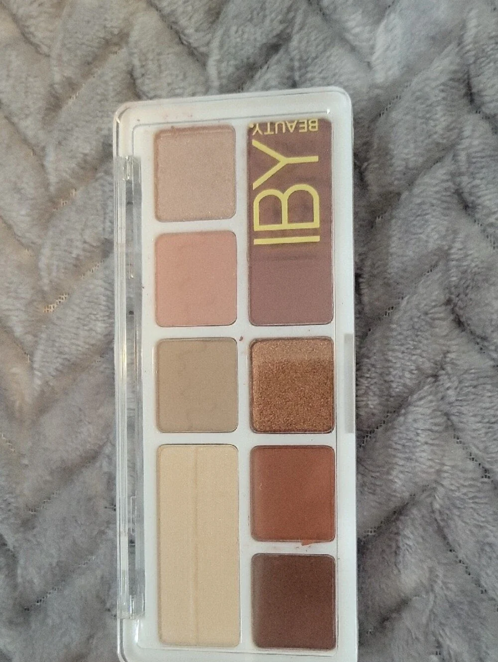 IBY Beauty 'Confessions of a Chocolatier' Eyeshadow Palette - Brown